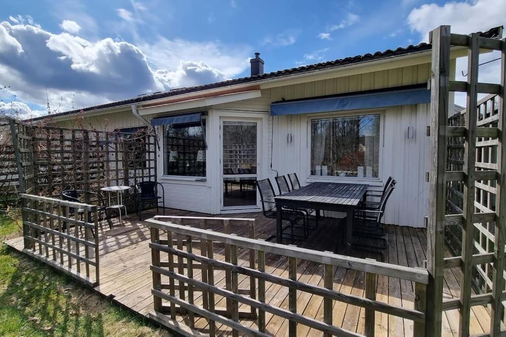 Trivsamt Parhus I Lugnt Omrade Inne I Tranas! Tranås Exterior foto